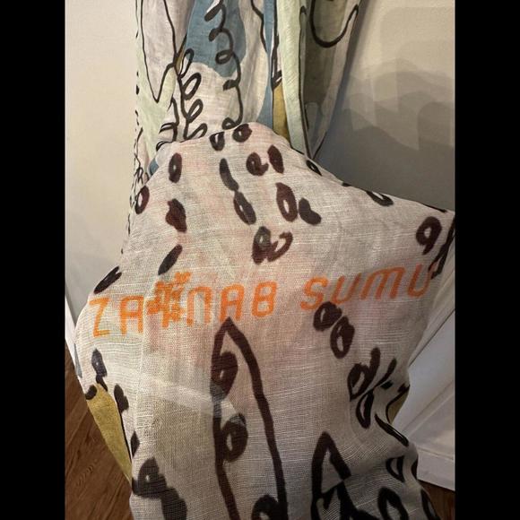 Abstract Patterned Scarf - Picture 2 of 4